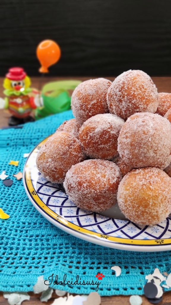 Idolcidisusy castagnole met ricotta