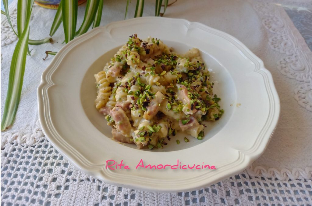 Fusilli speck en pistache