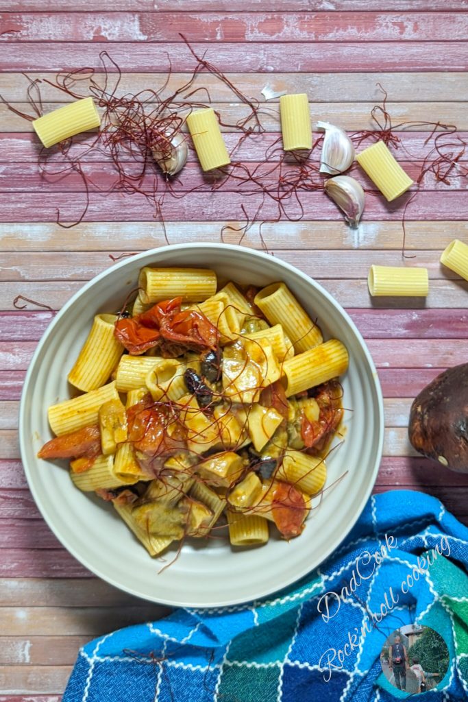 Pasta met eekhoorntjesbrood en cherrytomaatjes