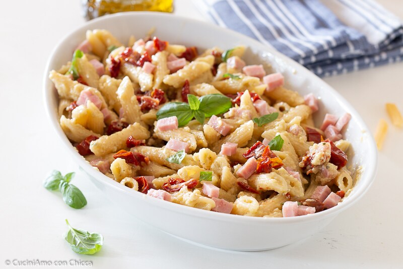 KOUDE PASTA MET AUBERGINE PESTO