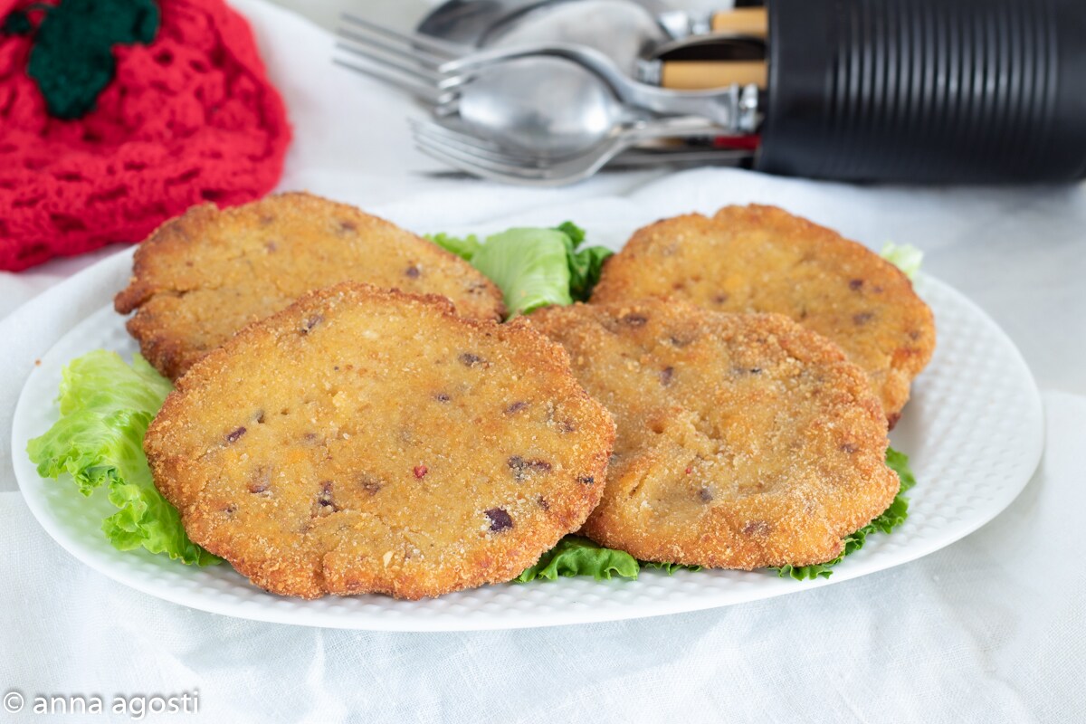 Kikkererwten en uien schnitzels