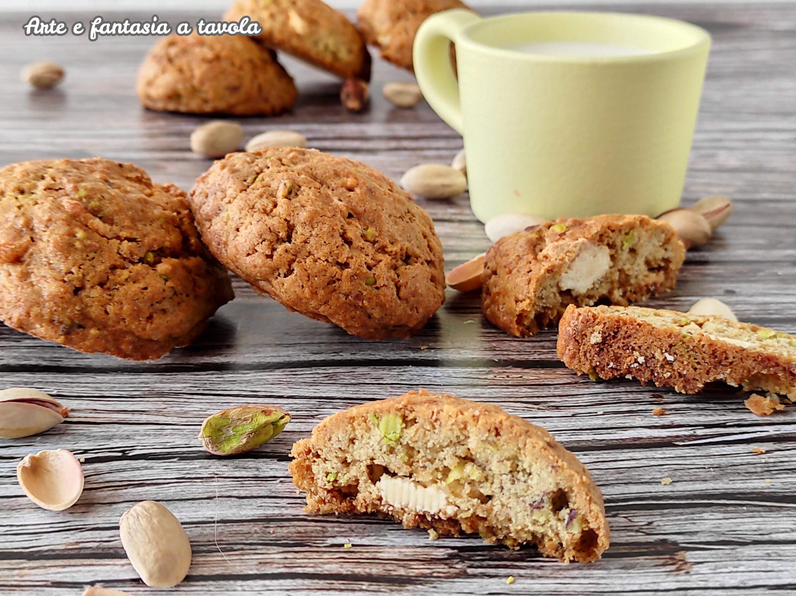Koekjes met pistachenoten en witte chocolade