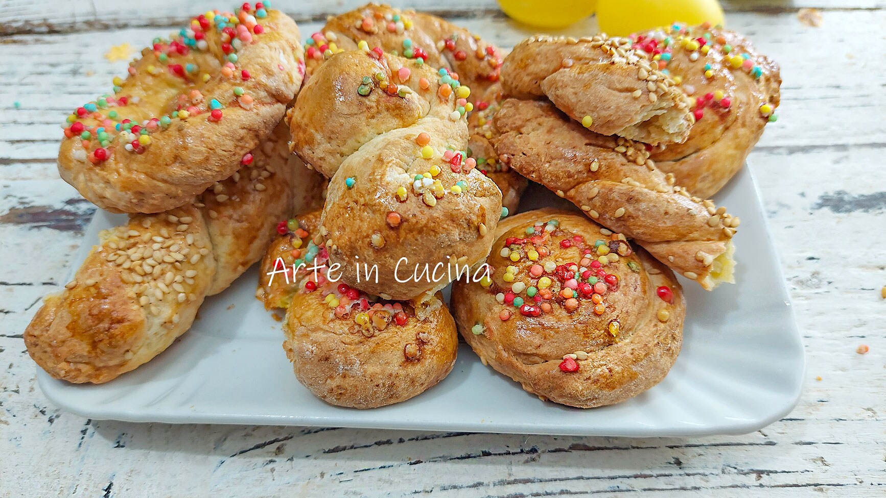 KOULOURAKIA Griekse Paasgebakjes