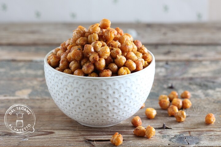 Krokante kikkererwten in de magnetron – de peulvruchten snack klaar in 8 minuten