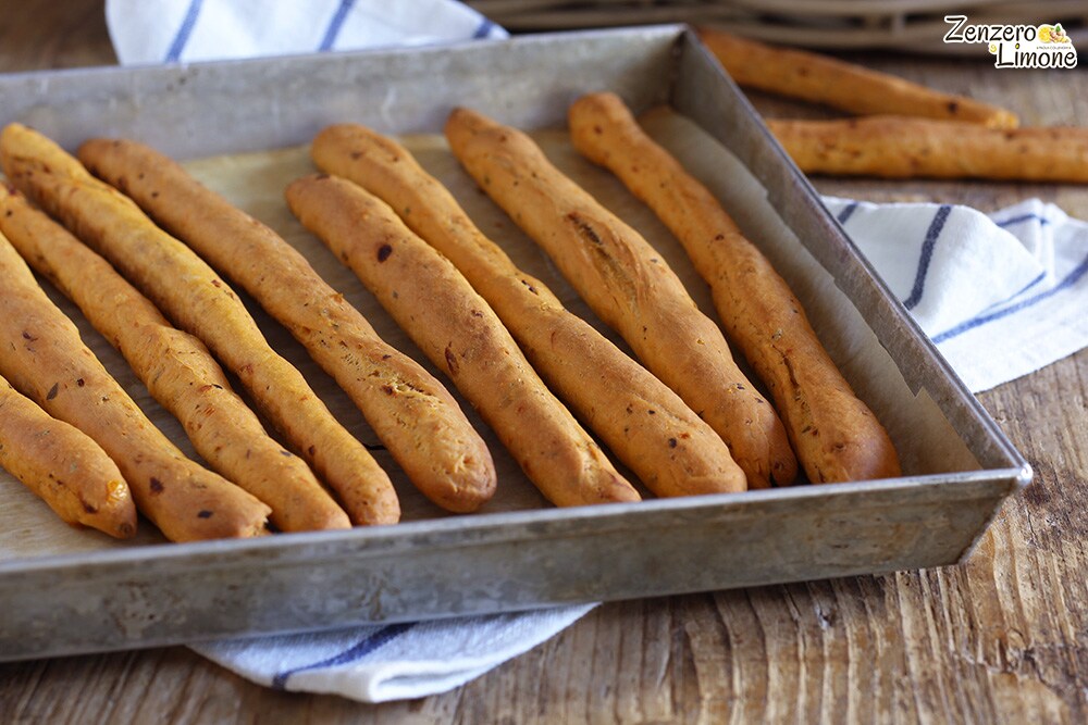 Lekkere Grissini met Gedroogde Tomaten