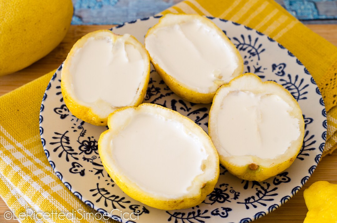 Lemon posset, het recept voor een citroendessert met slechts 3 ingrediënten!