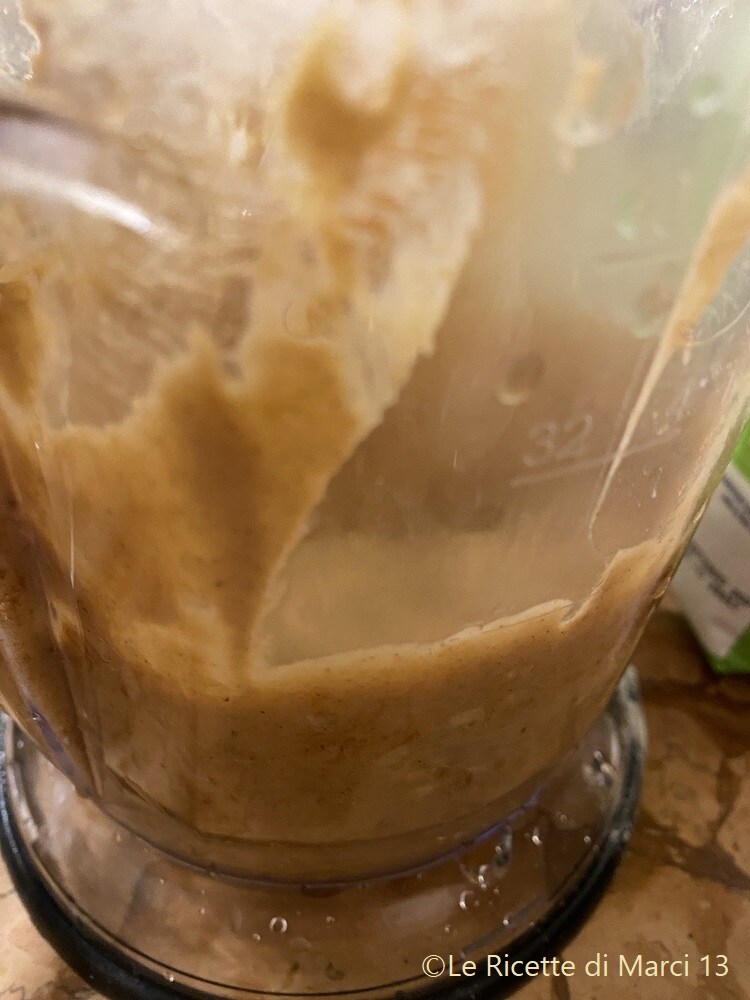 Licht Bananenbrood in de Airfryer met mixer