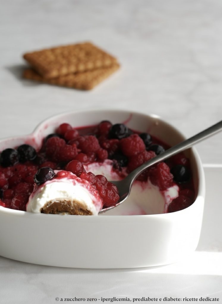 Lichte cheesecake met ricotta en yoghurt met een koffiebodem | eenvoudig recept zonder bakken