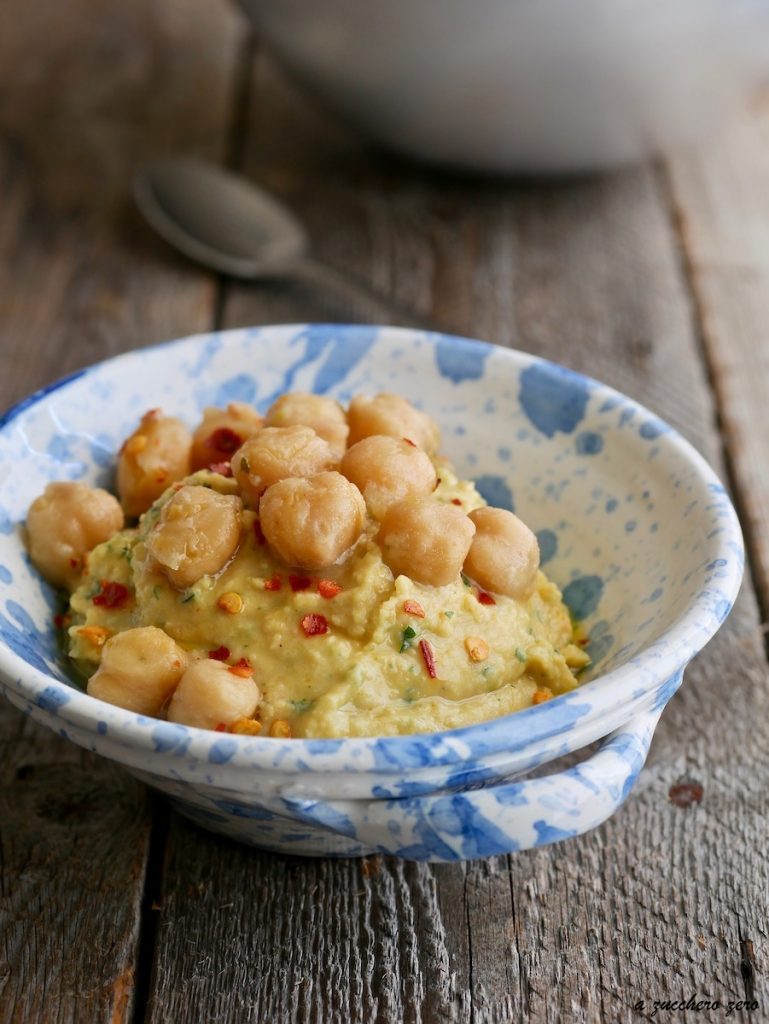 Lichte kikkererwtenhummus