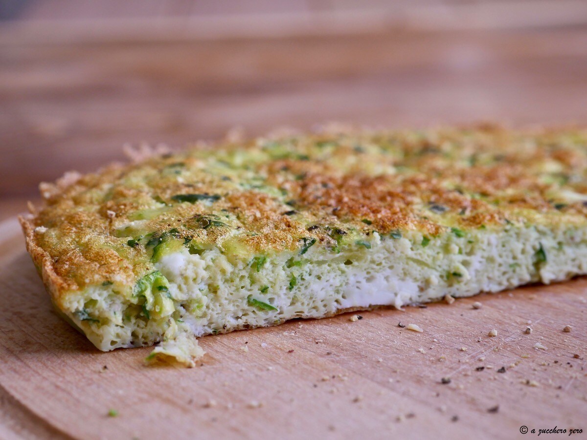 Lichte courgette-omelet uit de oven | luchtig recept zonder olie