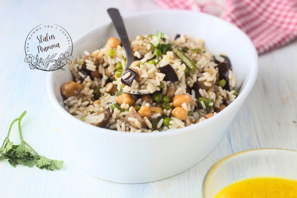 Marokkaanse Rijstsalade met Aubergine en Kikkererwten: Een Explosie van Smaken voor uw Lunch of Diner