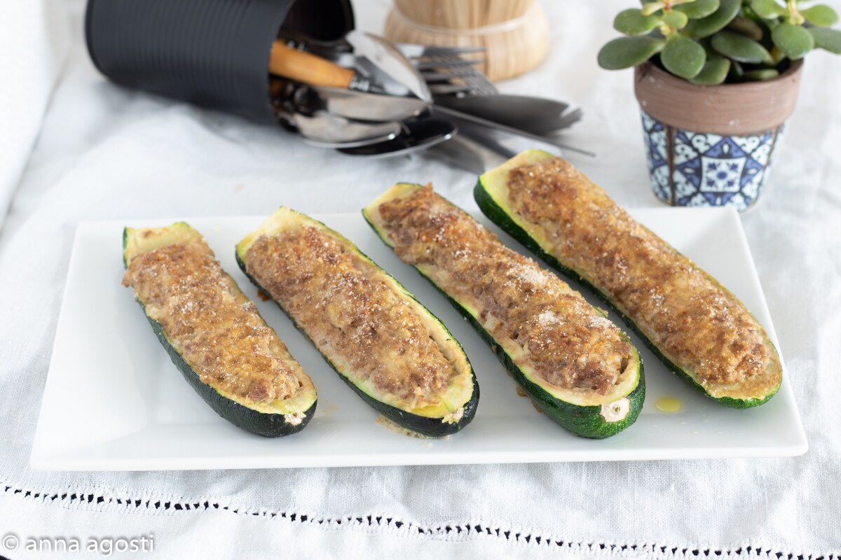 Met Kip Gevulde Courgettes