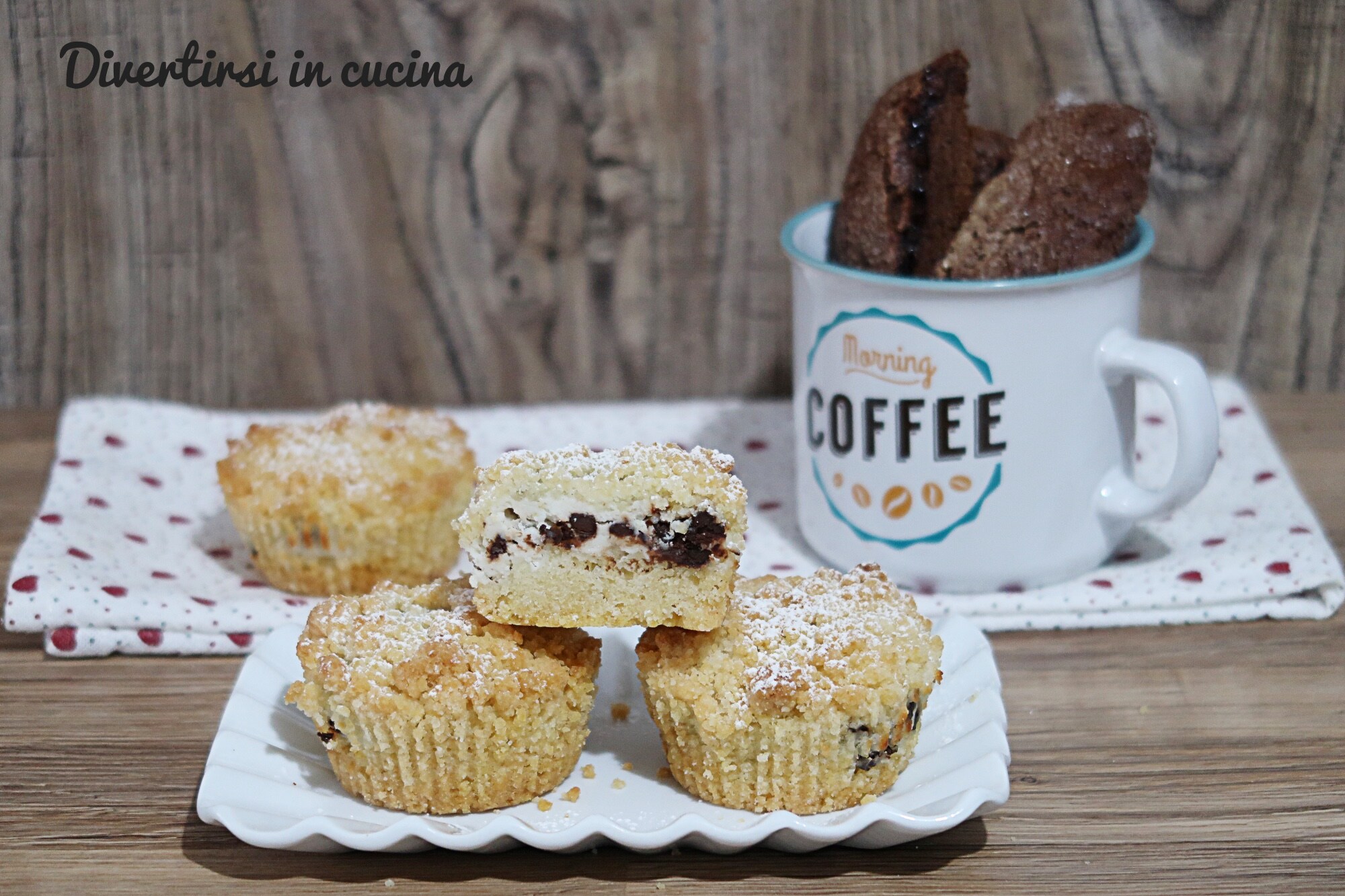 Mini-kruimelgebakjes met ricotta en chocolade