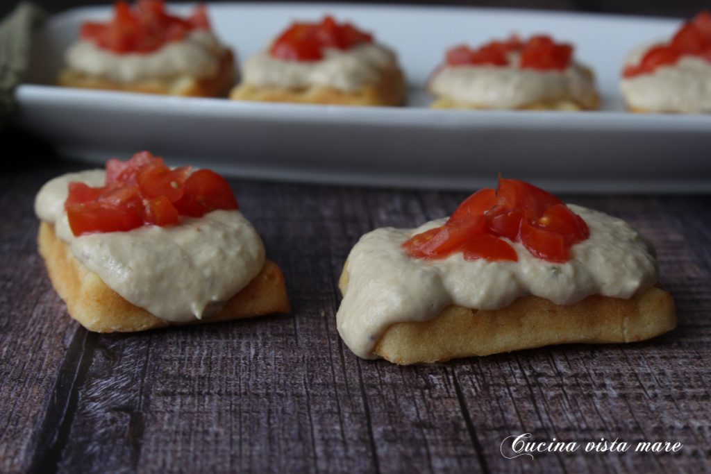 Mini wafels met tonijnsaus Keuken met zeezicht