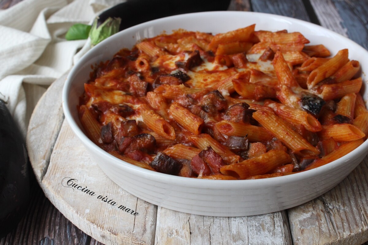 Ovenschotel met aubergine en scamorza