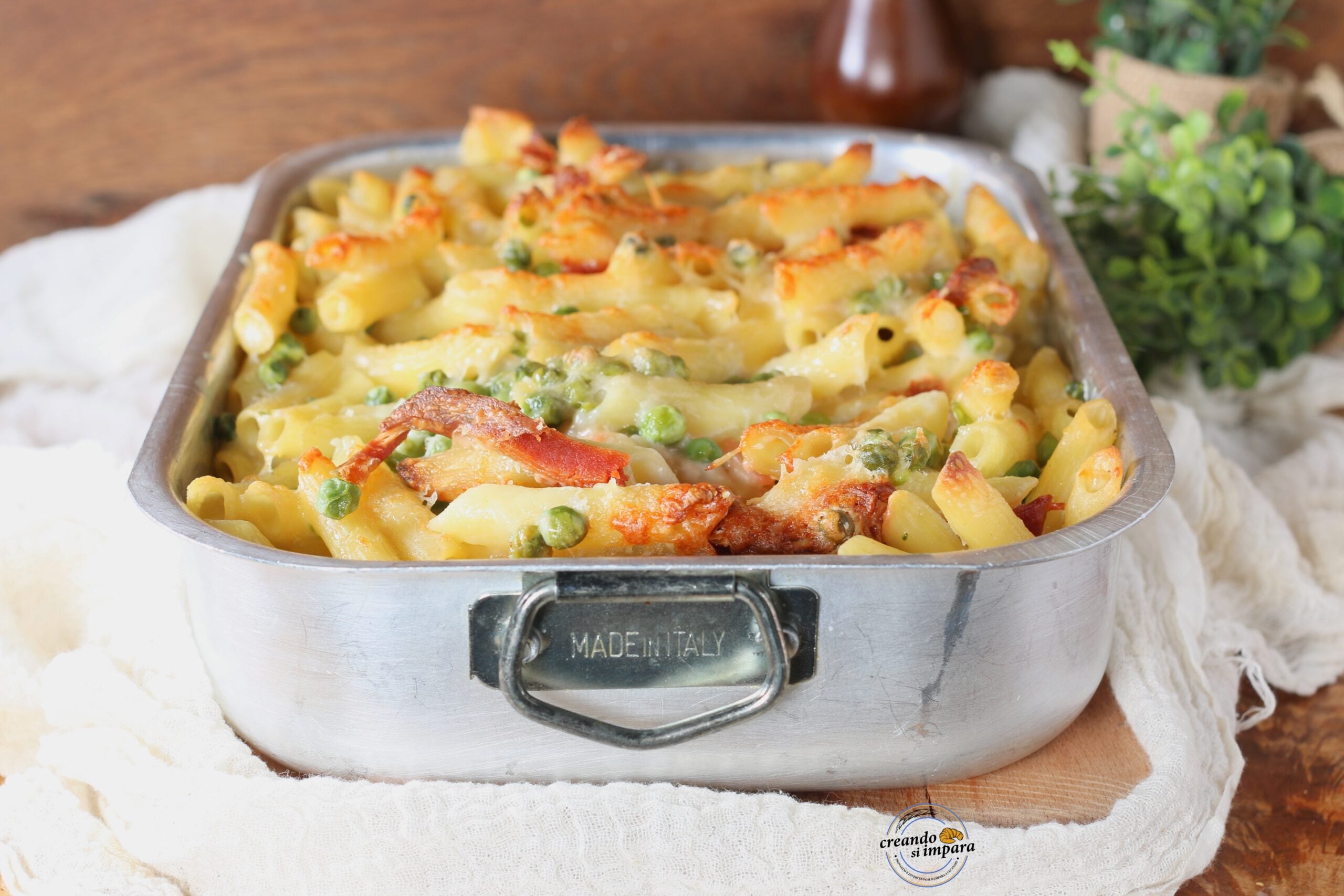 Ovenschotel met pasta en erwten