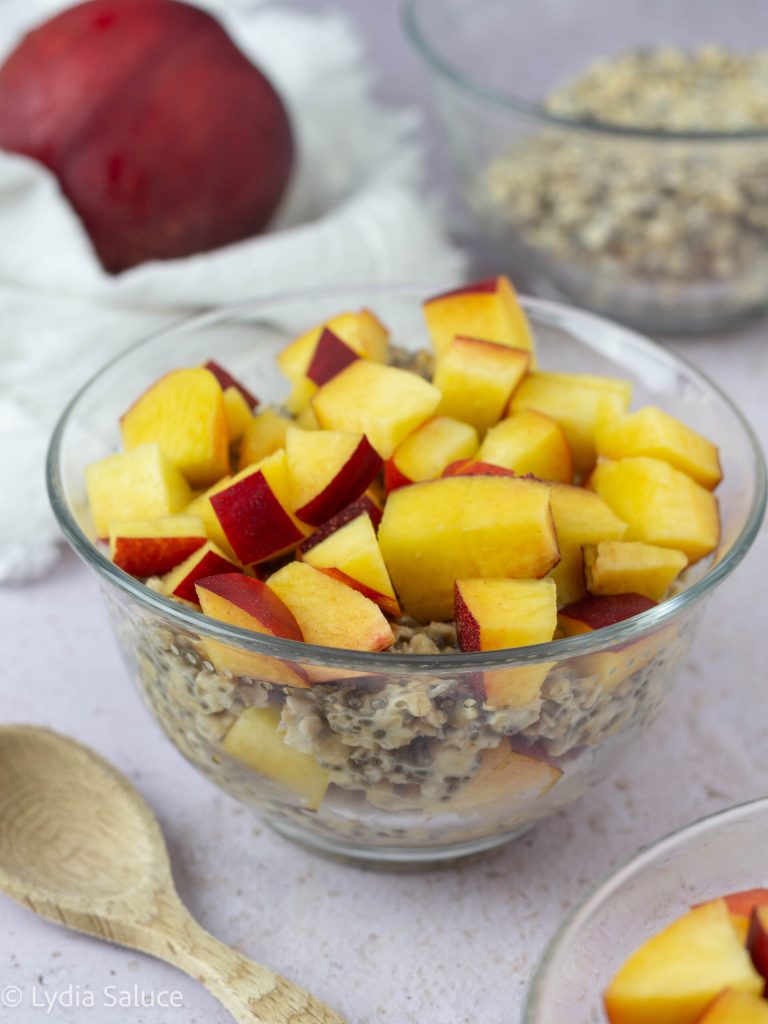 Overnight porridge met perzik