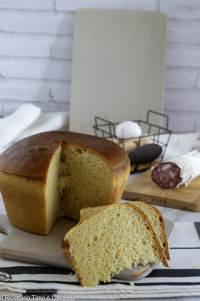 PAASFOCACCIA MET KAAS