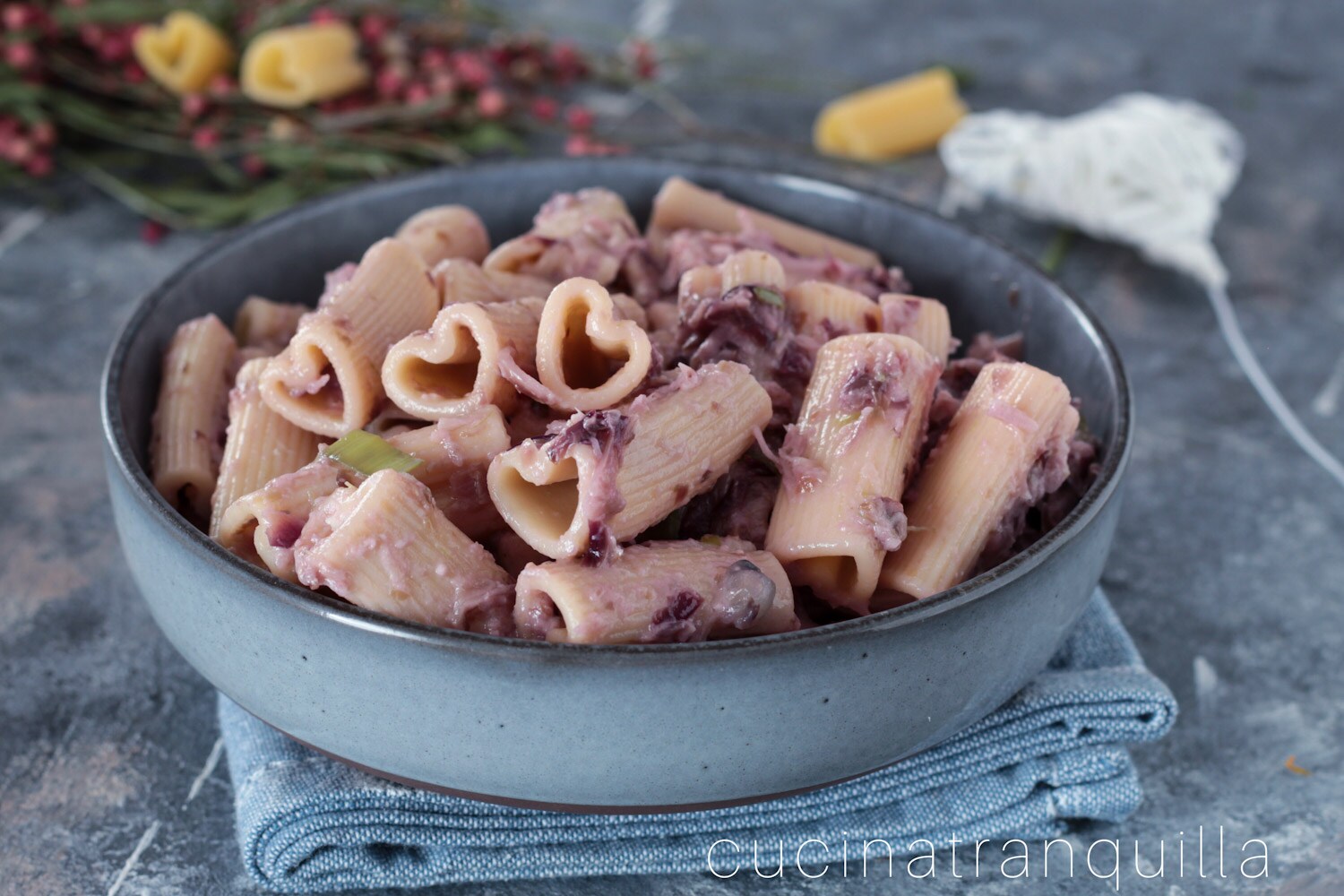 Pasta met radicchio- en stracchinoroom (recept voor Valentijnsdag)