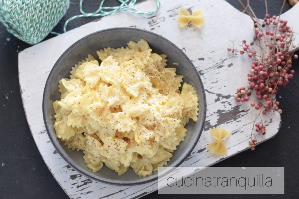 Farfalle in ricotta en saffraancrème