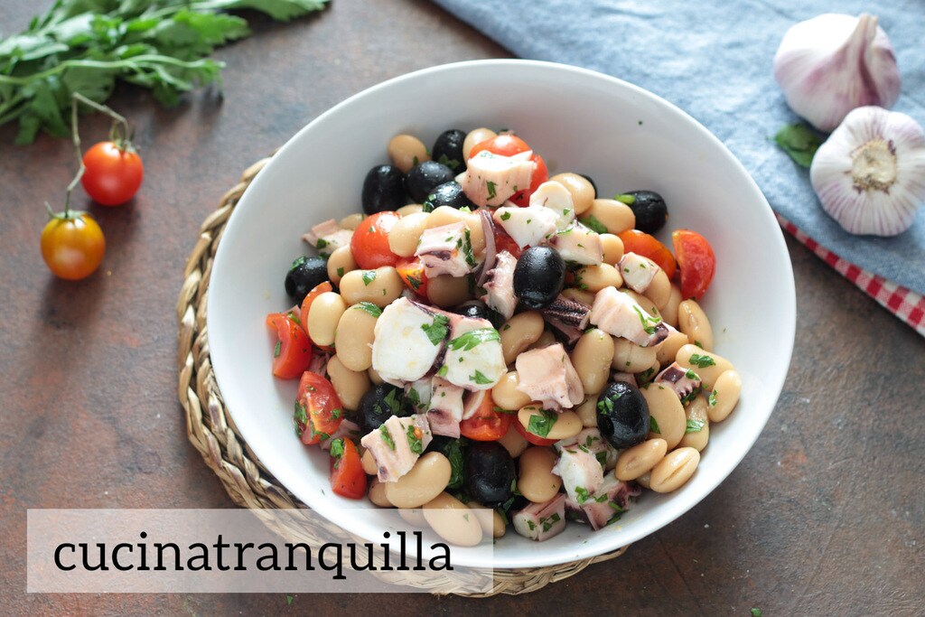 Inktvis en Spaanse bonensalade