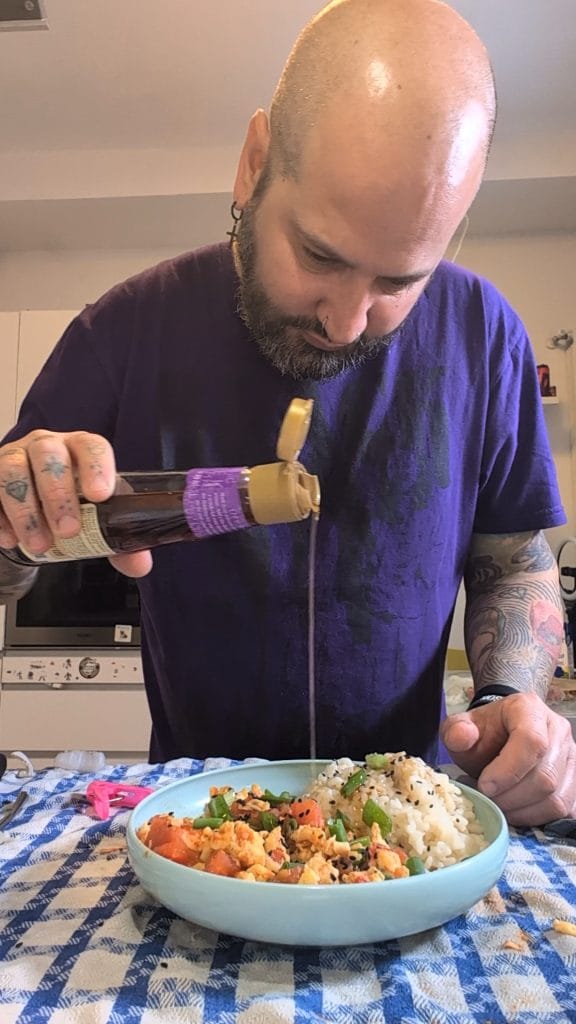 Roerei met Tomaat op Chinese Wijze: het Eenvoudige en Snelle Recept (番茄炒蛋)