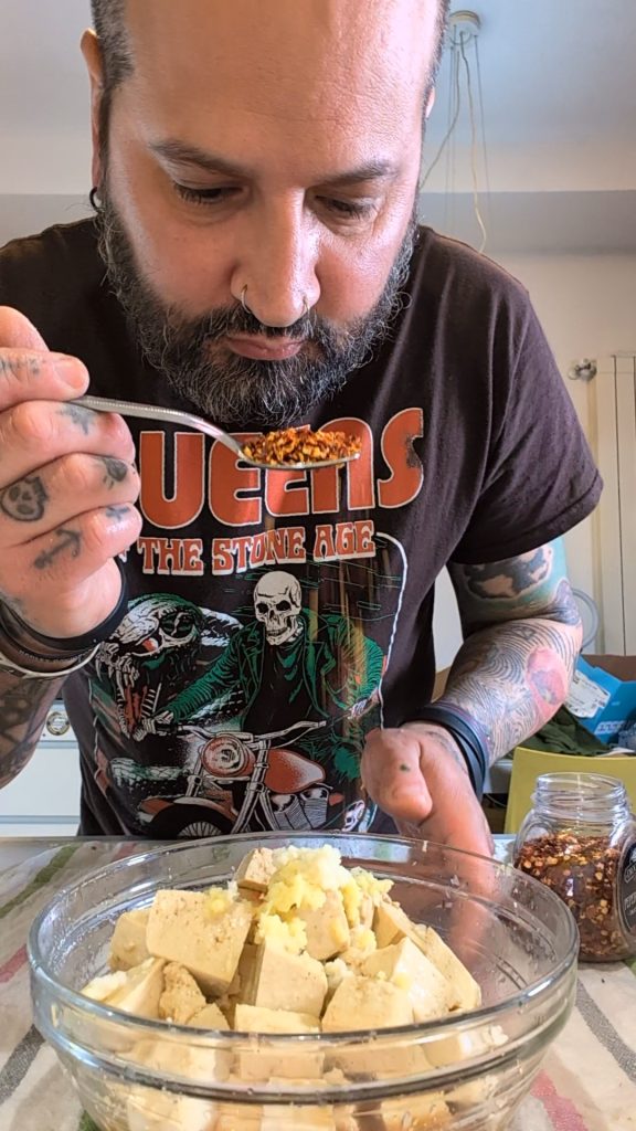 Quinoasalade met Gegrilde Groenten en Gemarineerde Tofu