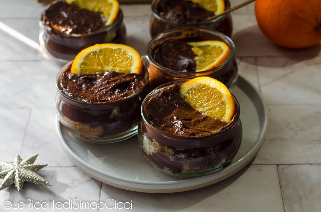 Pandorobekers met chocolade en sinaasappel