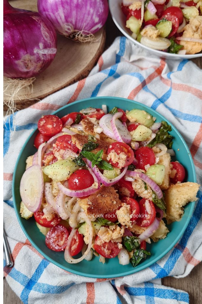 Toscaanse Panzanella: Het Originele en Eenvoudige Recept (Perfect voor de Zomer)