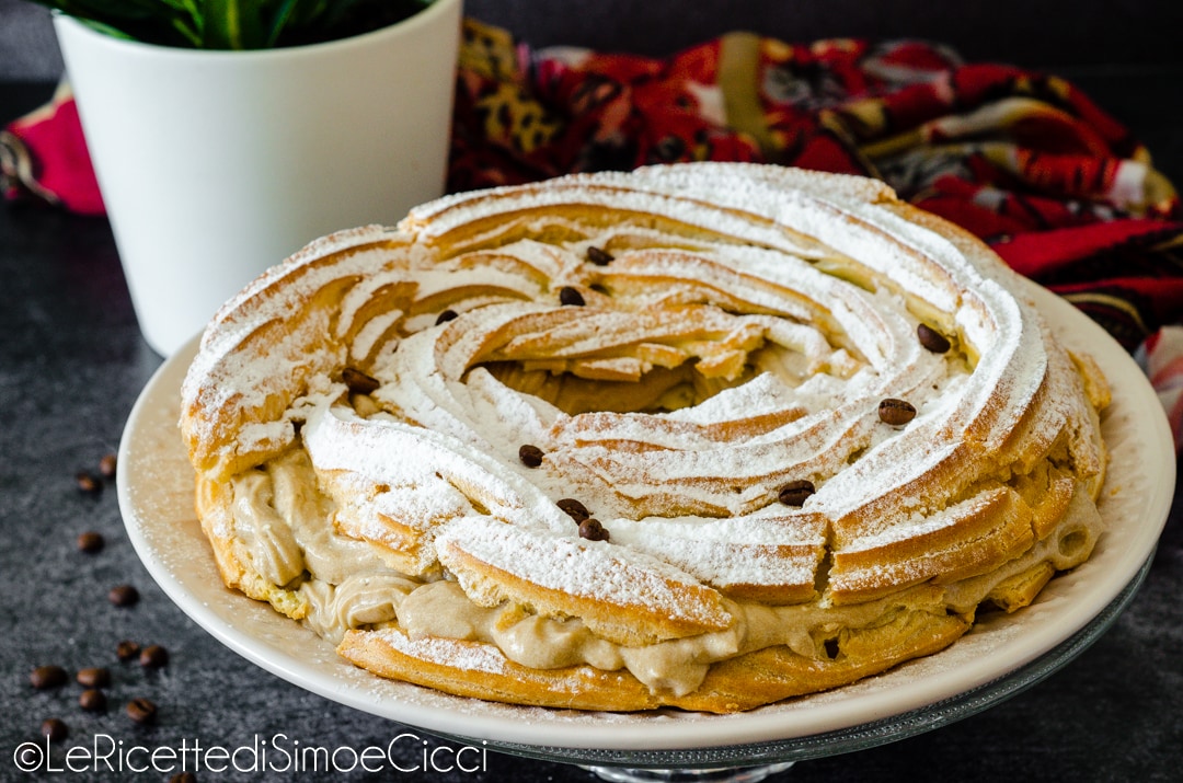 Paris Brest met koffie of grote koffiering