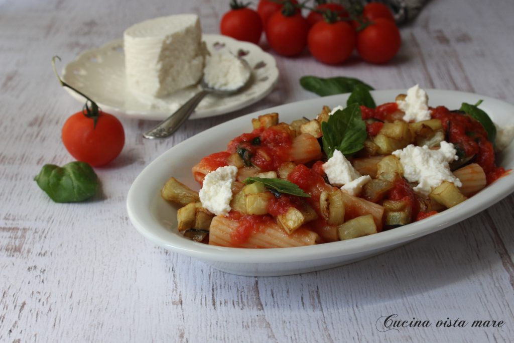 Pasta met aubergine en ricotta Cucina vista mare