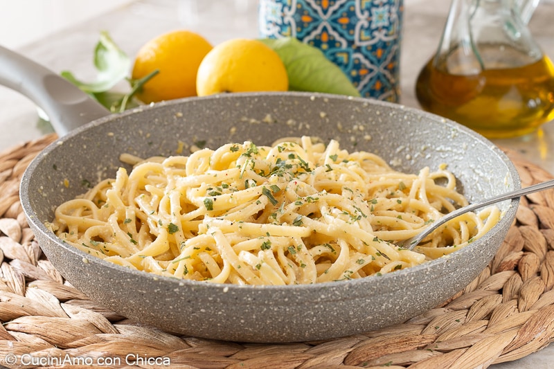 Pasta met citroenpesto