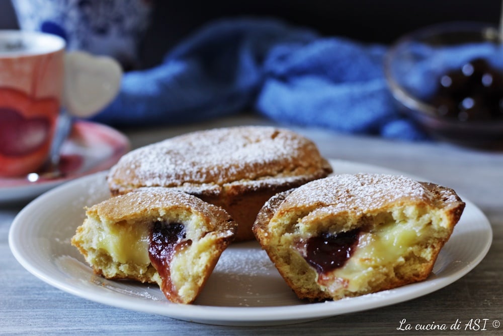 Pasticciotto met room en kersen