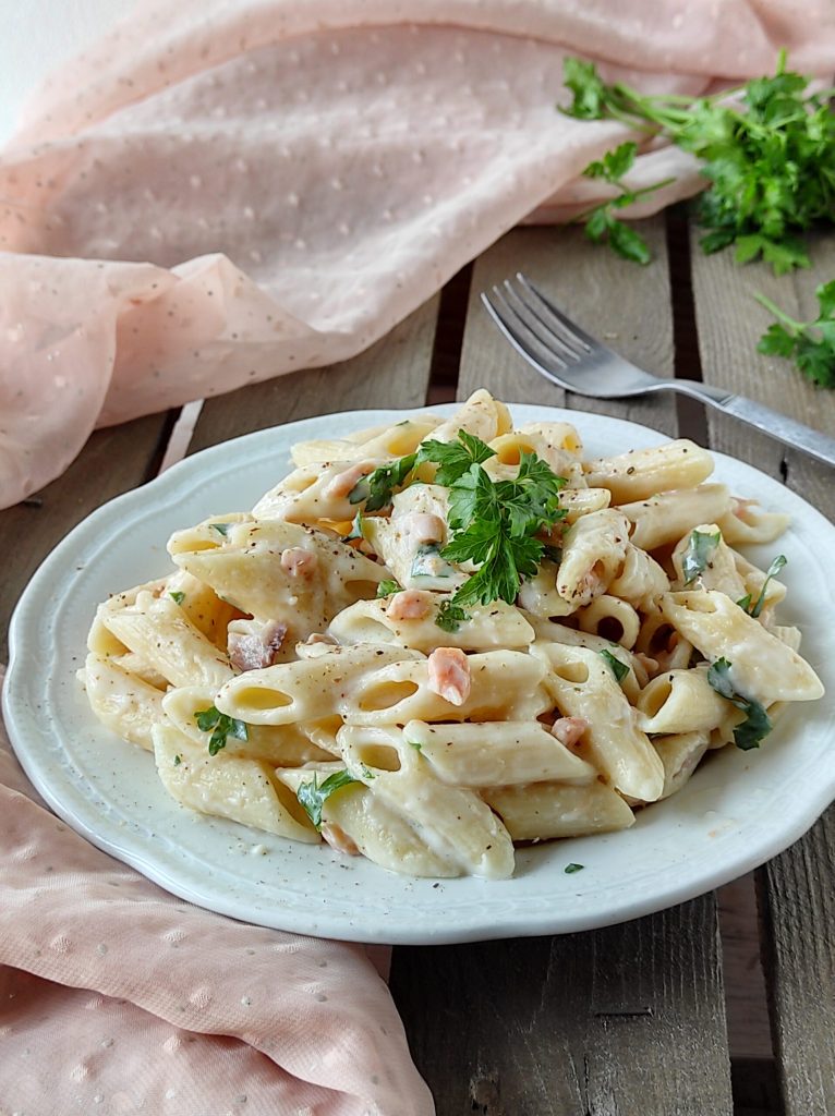 Penne met zalm en room