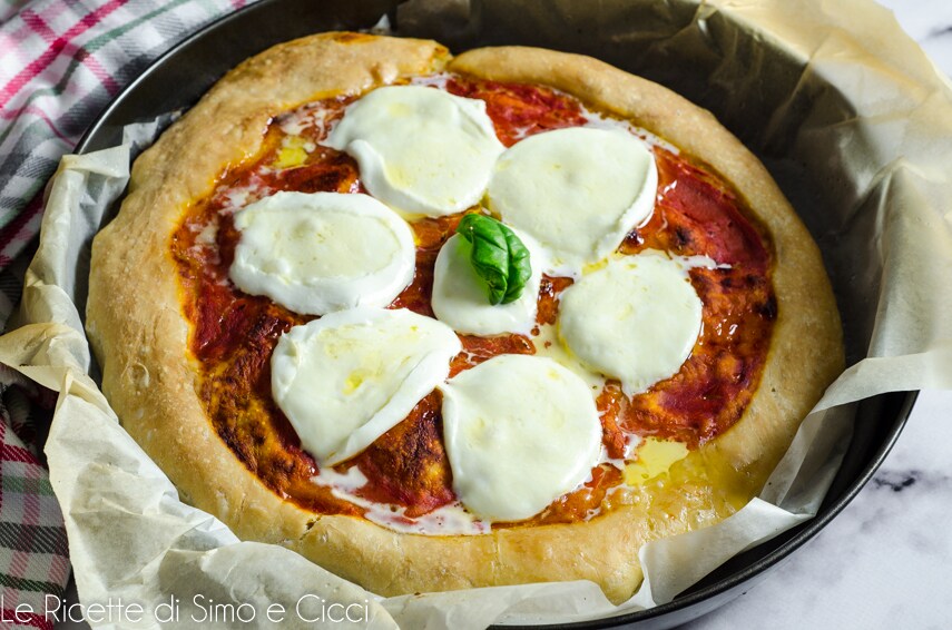 Pizza met buffelmozzarella of margherita met buffel