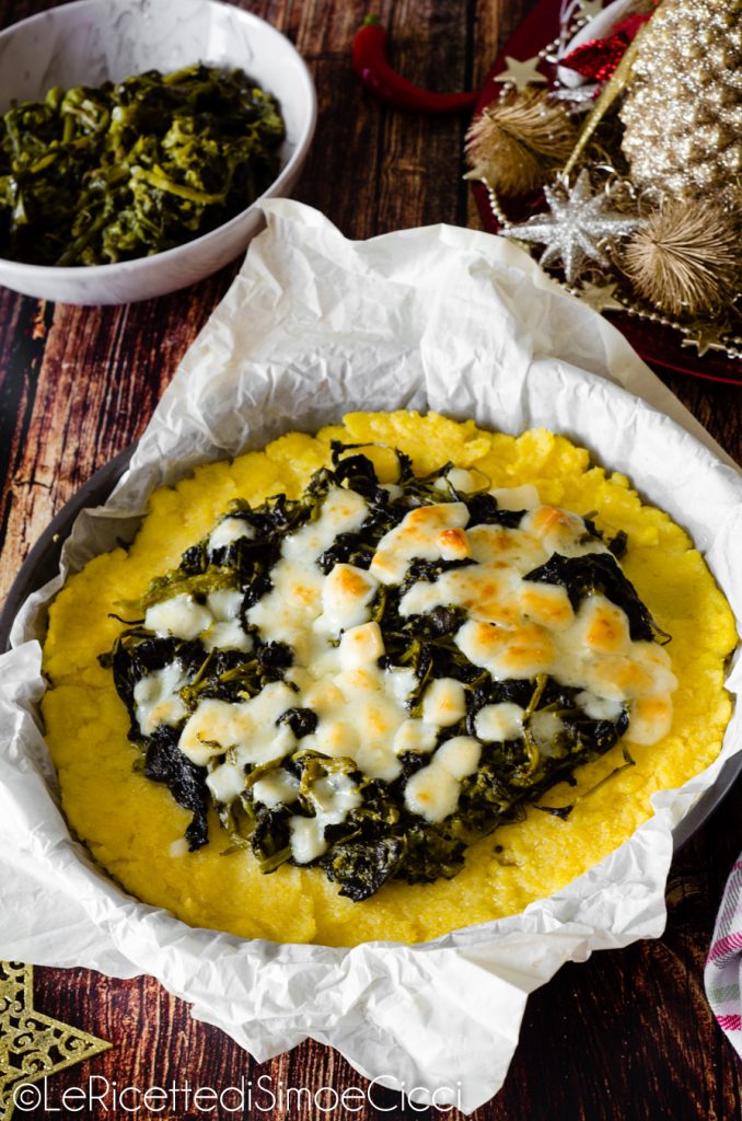 Polentapizza met raapstelen en gerookte scamorza