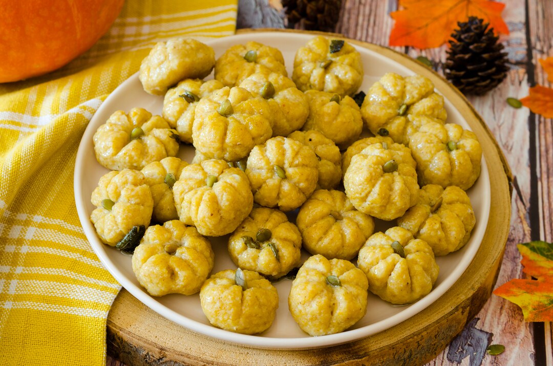 Pompoengnocchi, het eenvoudige recept om prachtige pompoenvormige gnocchi te maken!