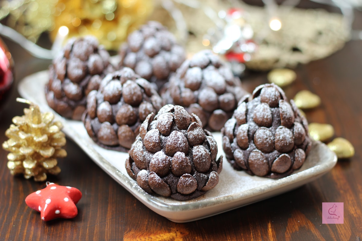 De kerstdennenappels
