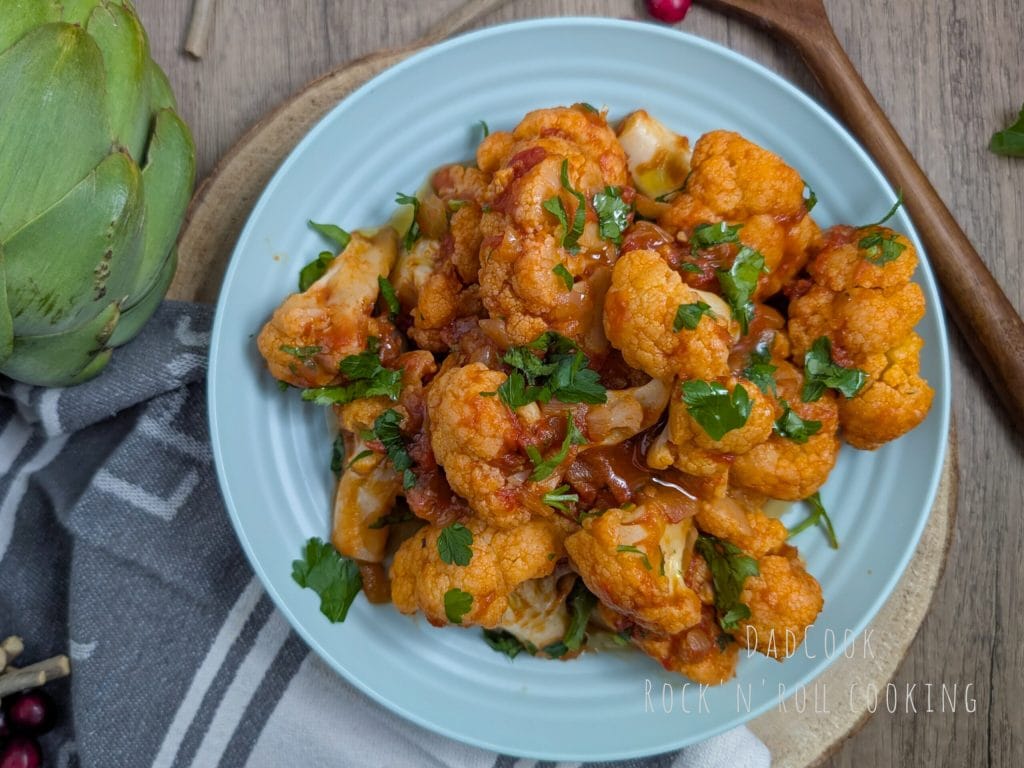 Recept Bloemkool in de pan met tomaat een onweerstaanbare bijgerecht