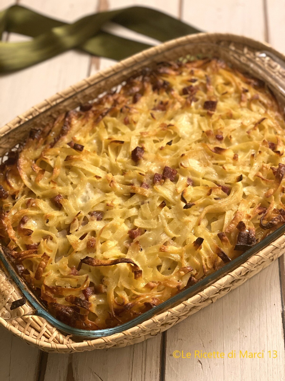 Rustieke tagliolini pastiera. Ouderwets paasrecept uit Campanië.
