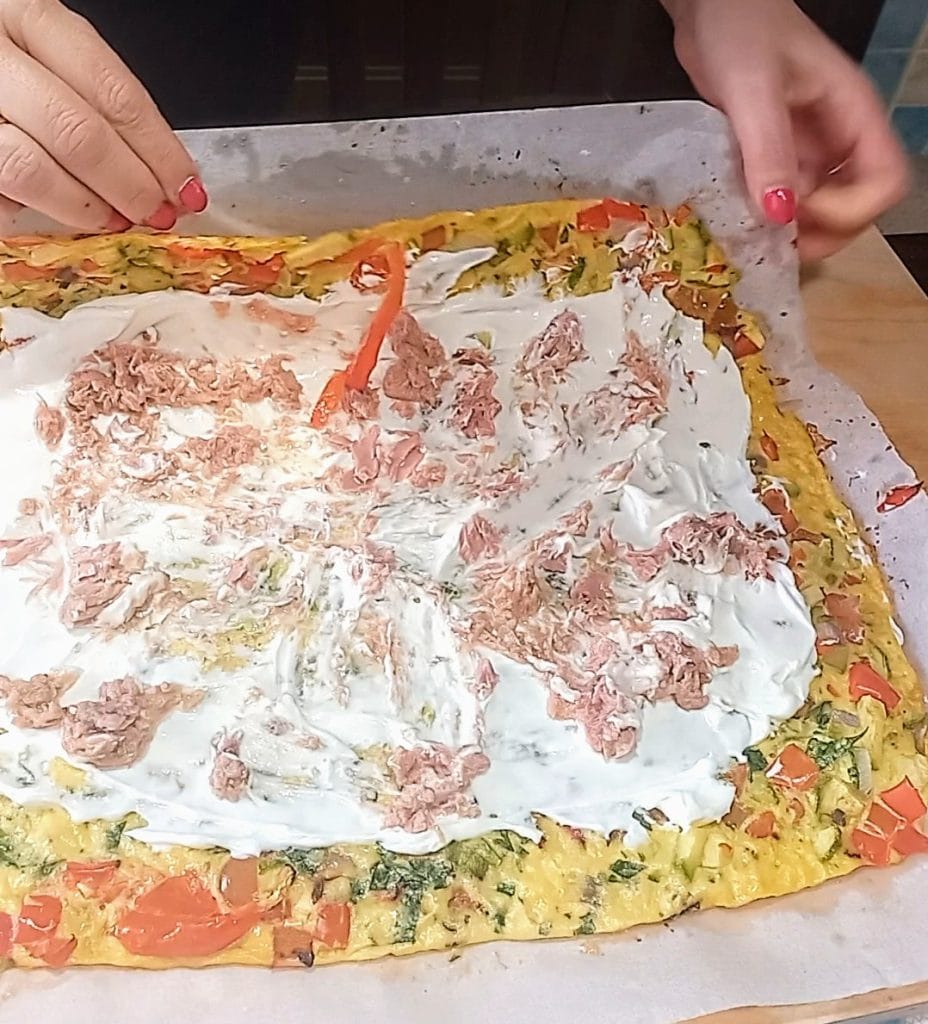 Omeletrol met lichte groenten