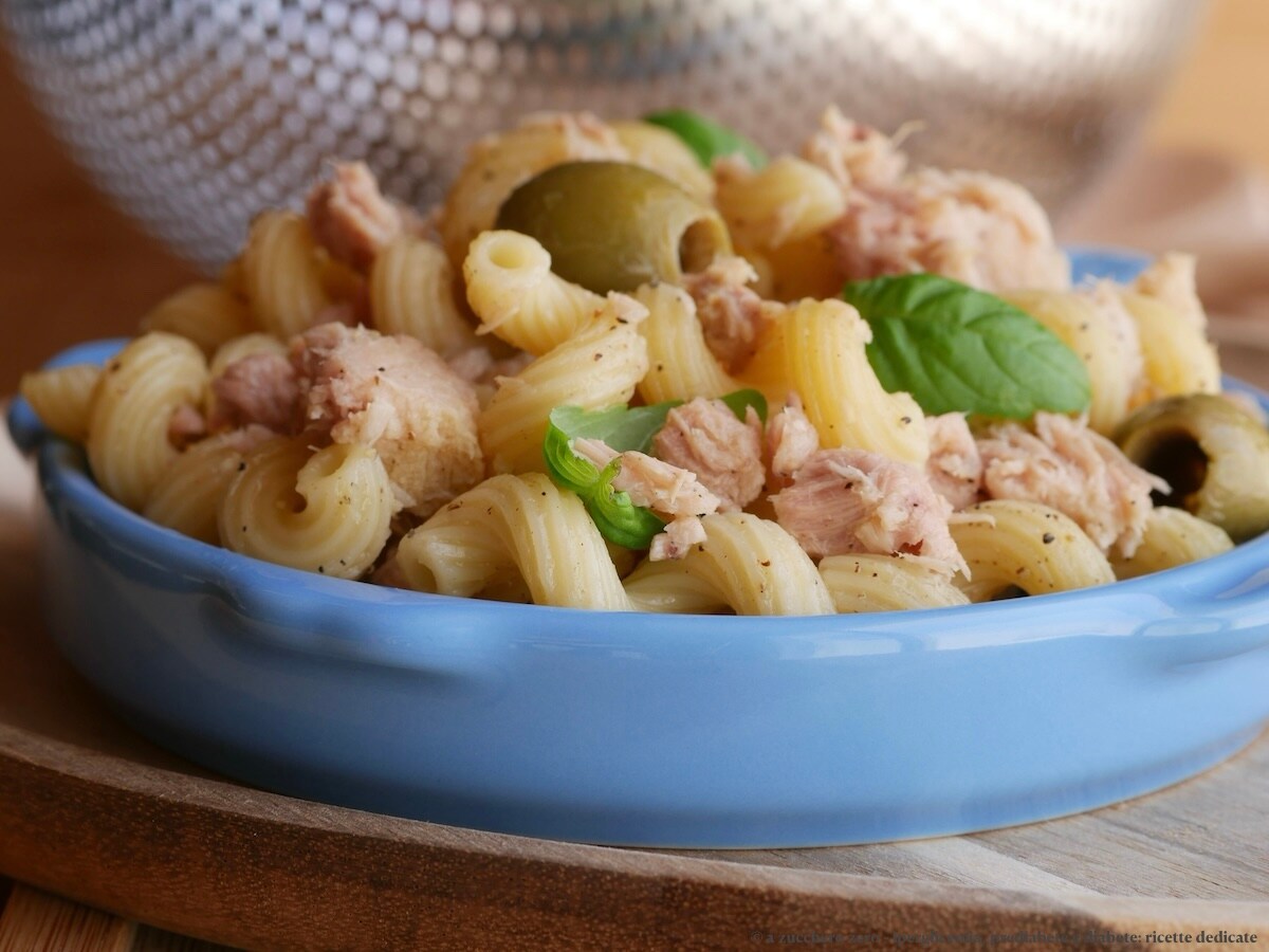 Snelle pasta met bliktonijn met lichte bliktonijn