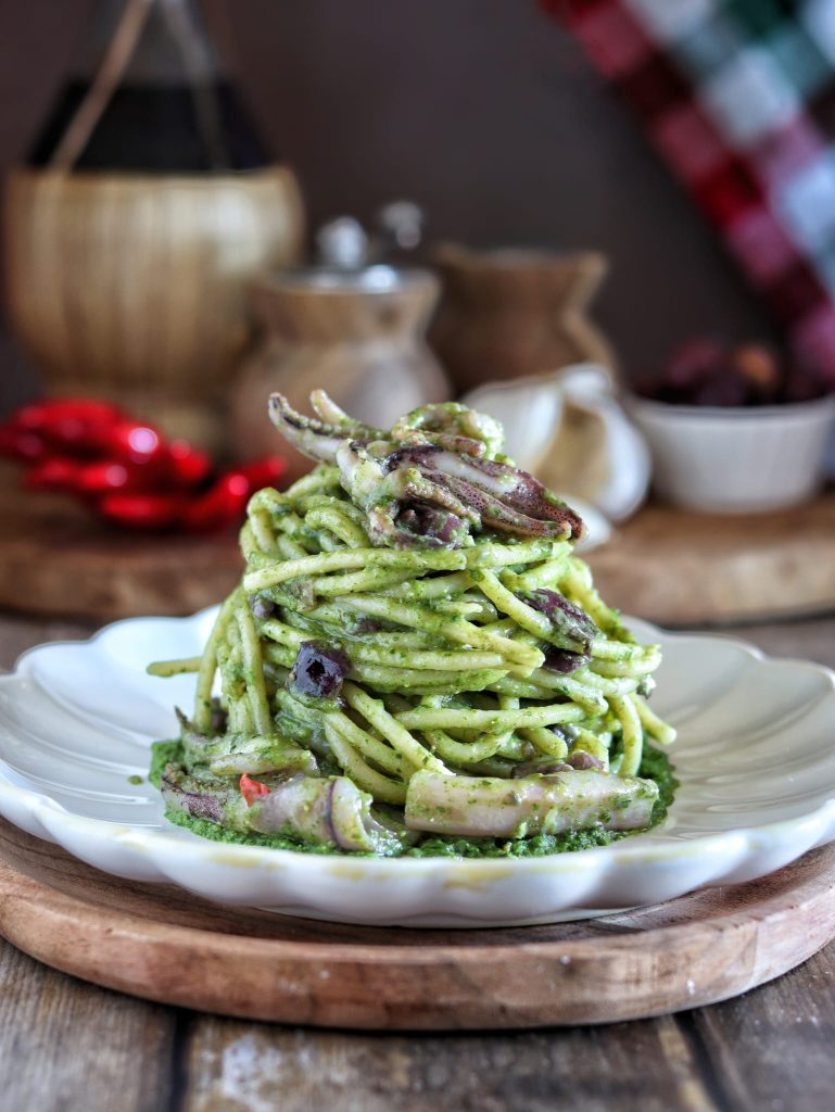 Spaghetti met escarolecrème en calamari