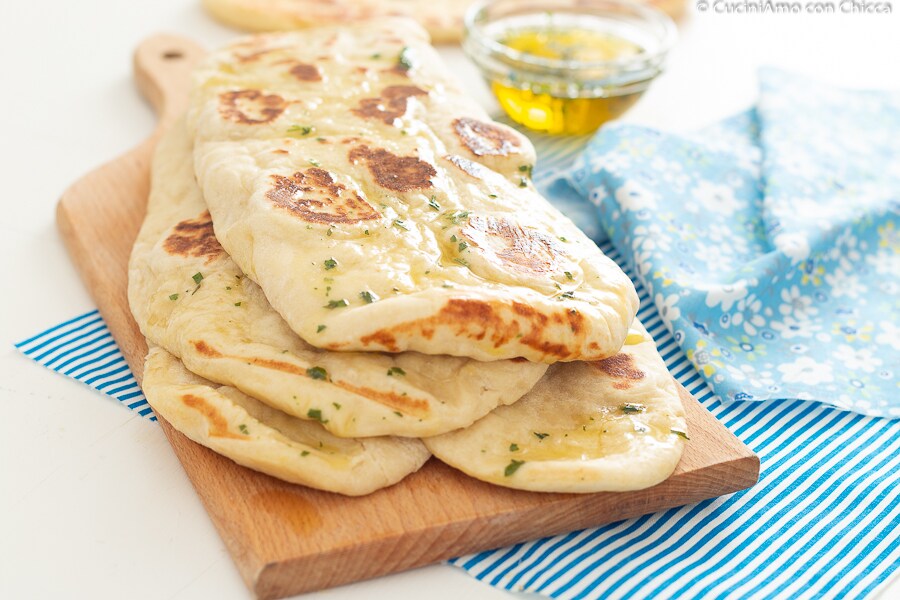 TURKS BROOD dat in de pan gebakken wordt