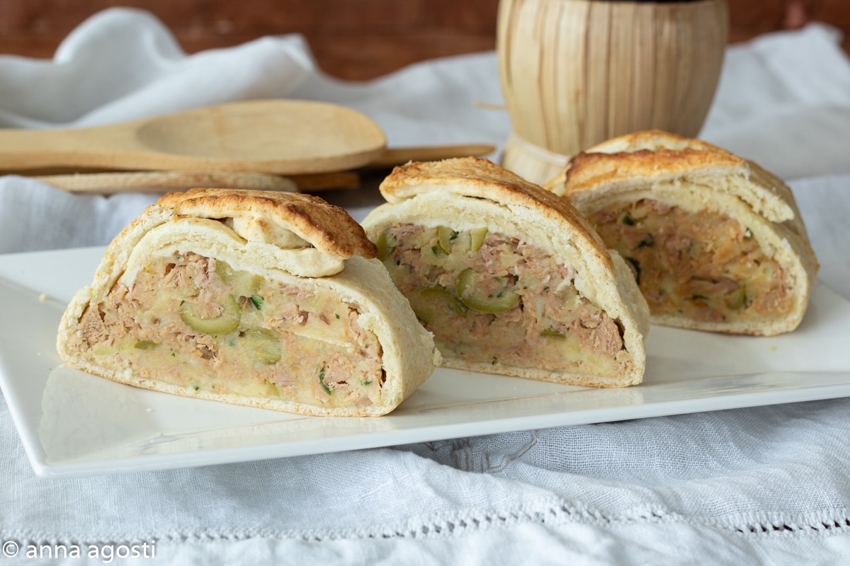 Tonijn en aardappel gehaktbrood in korst