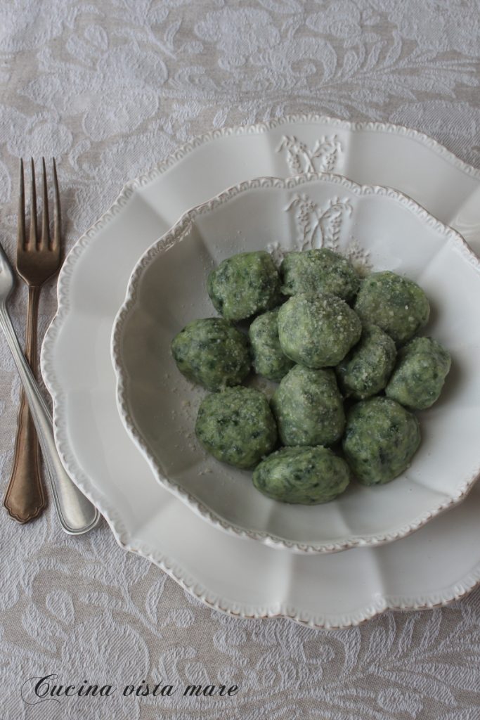 Toscaanse Gnudi Cucina vista mare