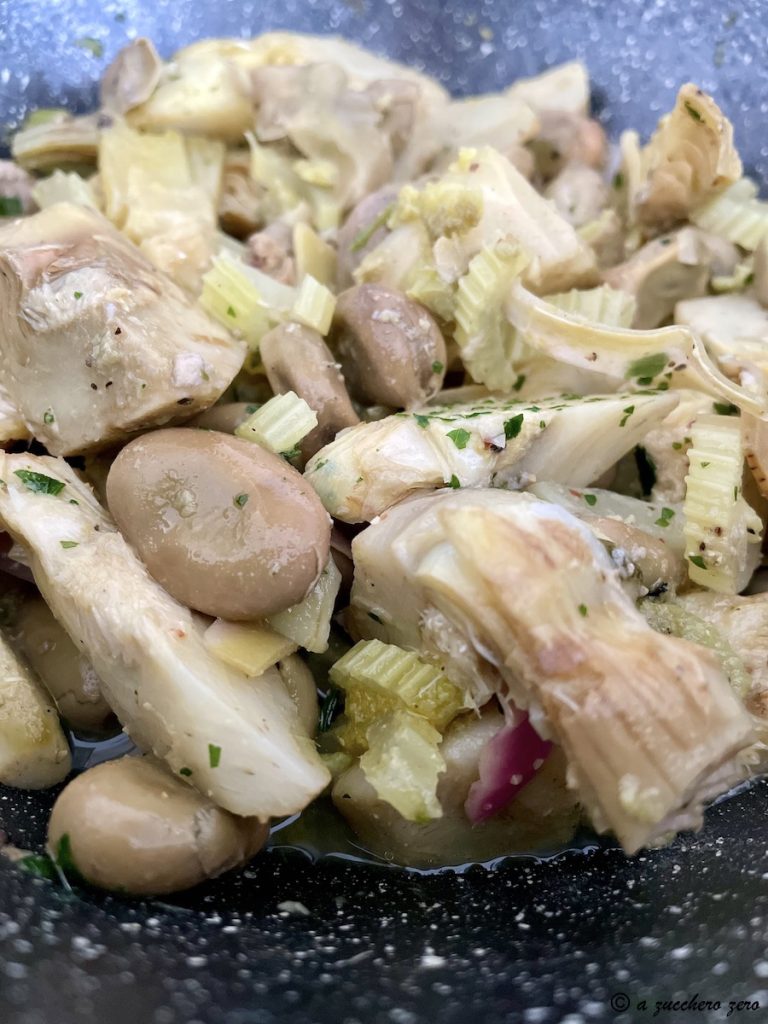 Vignarola met artisjokken en tuinbonen