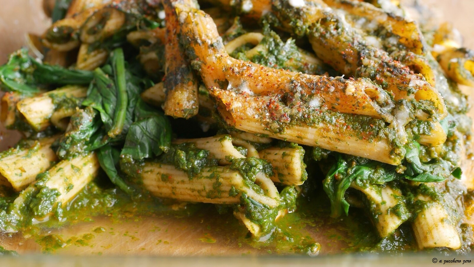 Volkoren pastaschotel met spinazie