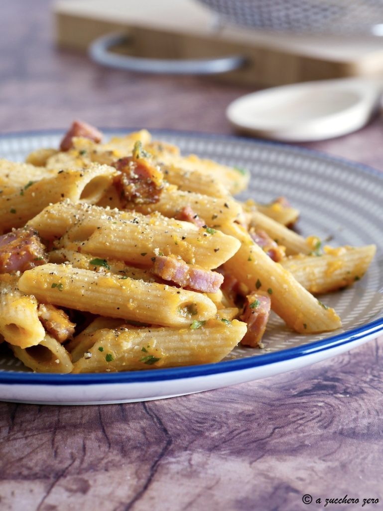 Volkorenpasta met pompoen en speck light