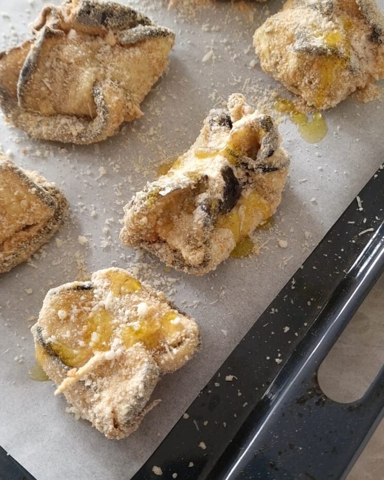 auberginerolletjes klaar om te bakken